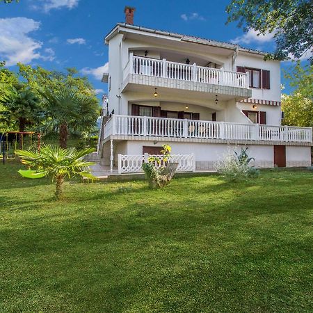 1 Bedroom Awesome Apartment In Malinska Exterior foto